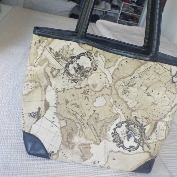 Windsor & York (Palm Beach, Miami) Handbags - Map Fabric/Leather Shoulder Bag